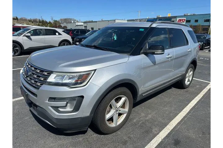 $15311 : Ford Explorer 2017 AWD XLT 4 image 3
