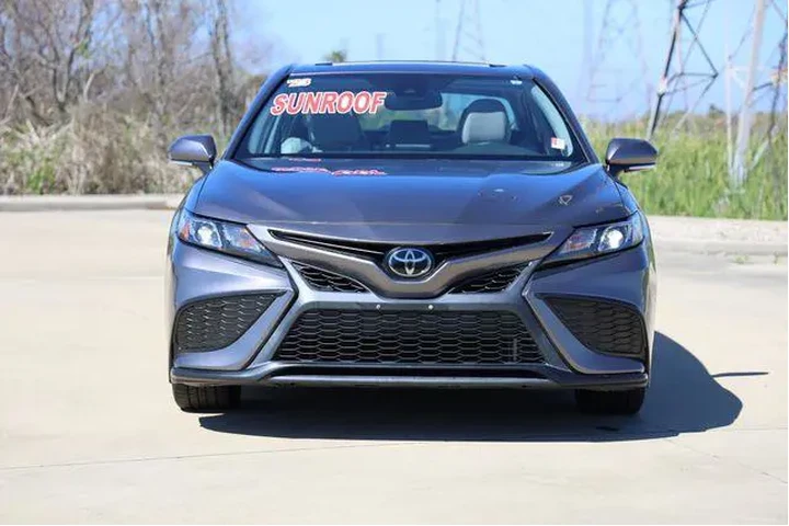 $24255 : Toyota Camry 2023 SE 4dr Sed image 2