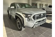 $37996 : Toyota Tacoma 2024 4x4 TRD O thumbnail