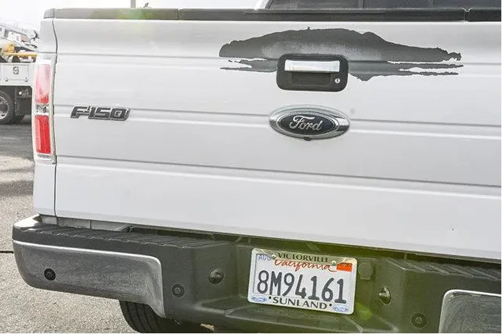 Ford F-150 2012 4x2 XLT 4dr image 10