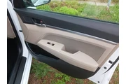 $11800 : 2020 Elantra SEL thumbnail