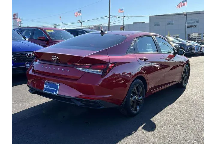$18954 : Hyundai ELANTRA 2023 SEL 4dr image 6