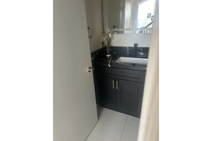 $850 : Cuarto image 2