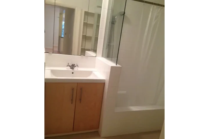 $3600 : 12114 Ohio Ave, Los Angeles CA image 8