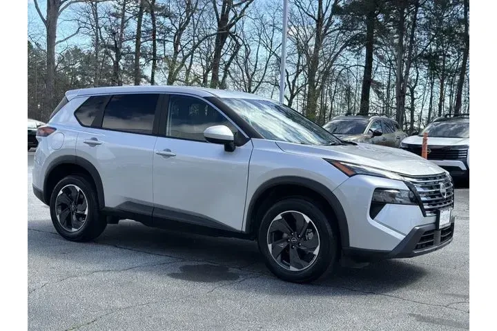 $21161 : Nissan Rogue 2025 SV 4dr Cro image 9