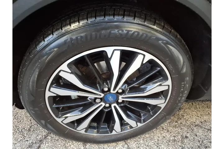 $23887 : Ford Escape 2022 SE 4dr SUV image 8