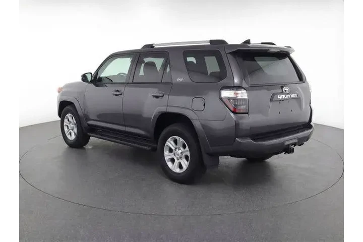 $35313 : Toyota 4Runner 2020 4x4 SR5 image 3