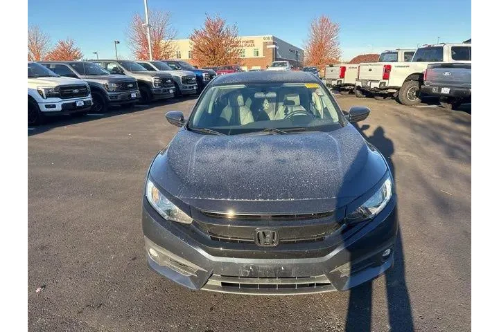 $14000 : Honda Civic 2016 LX 4dr Seda image 2
