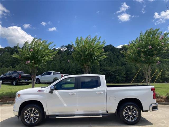 2024 Silverado 1500 LT Crew C image 6