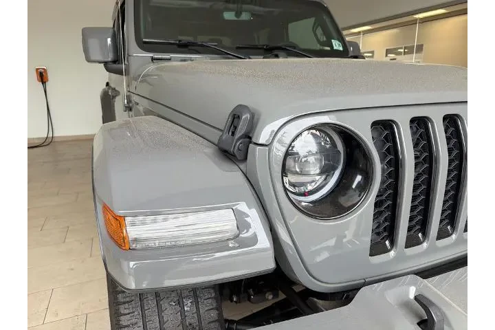 $32988 : Jeep Gladiator 2023 4x4 Over image 9