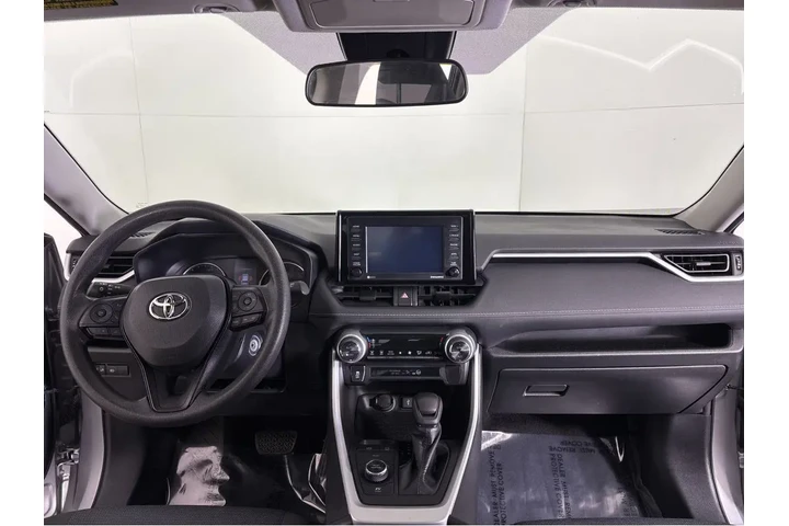 $26500 : 2021 RAV4 Hybrid LE image 4
