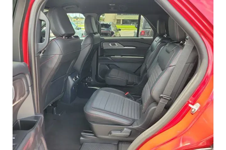 $39991 : Ford Explorer 2025 ST-Line 4 image 10