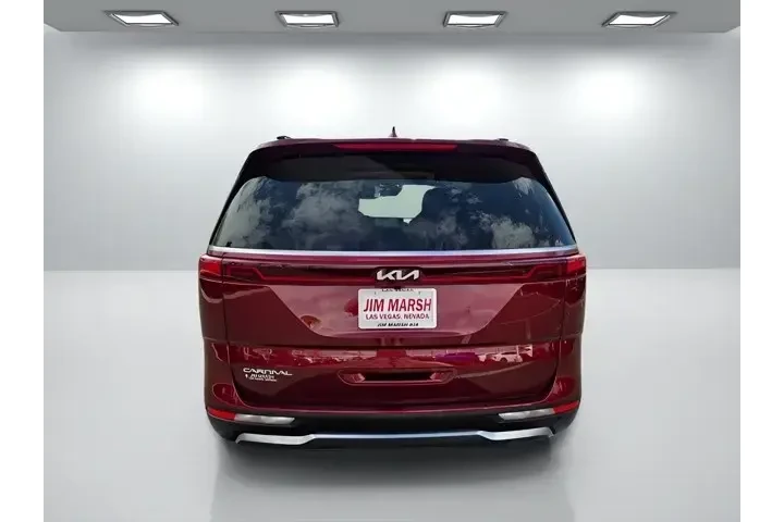 $39985 : Kia Carnival 2024 SX Prestig image 5