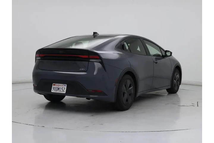 $31998 : Toyota Prius 2026 LE 4dr Hat image 8