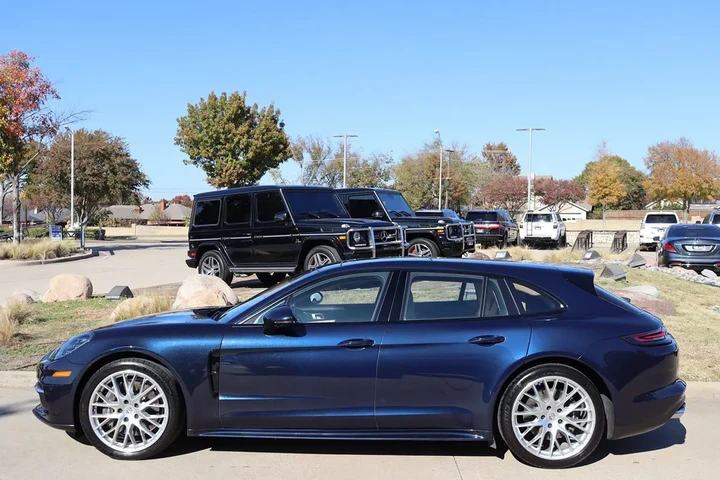 $49998 : 2018 Panamera 4 image 7