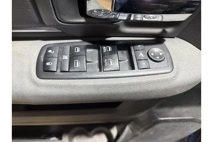 $16736 : Ram 1500 2018 4x4 Big Horn 4 image 8