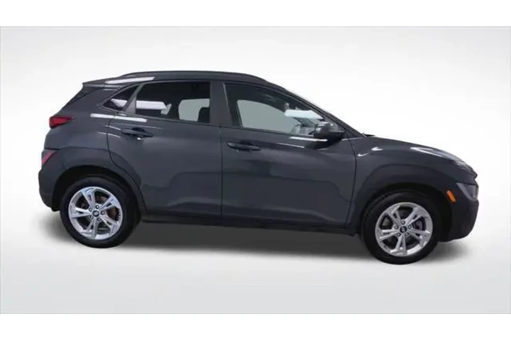 $18795 : Hyundai KONA 2023 AWD SEL 4d image 9