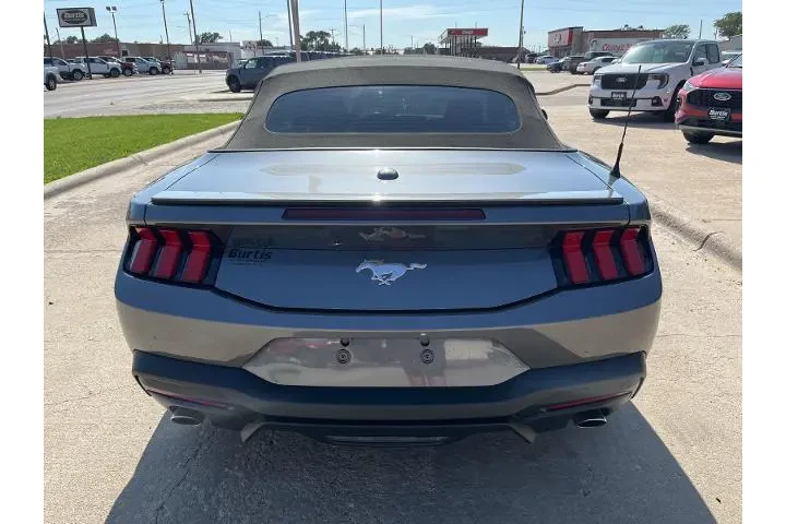 $36000 : Ford Mustang 2024 EcoBoost P image 7