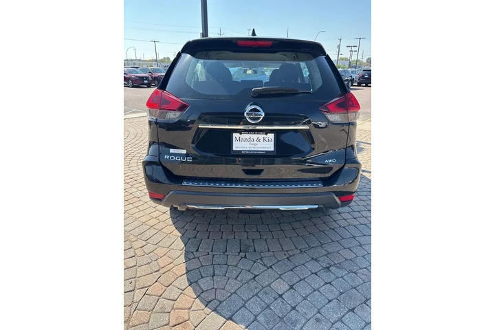 $14497 : 2018 Rogue S image 6