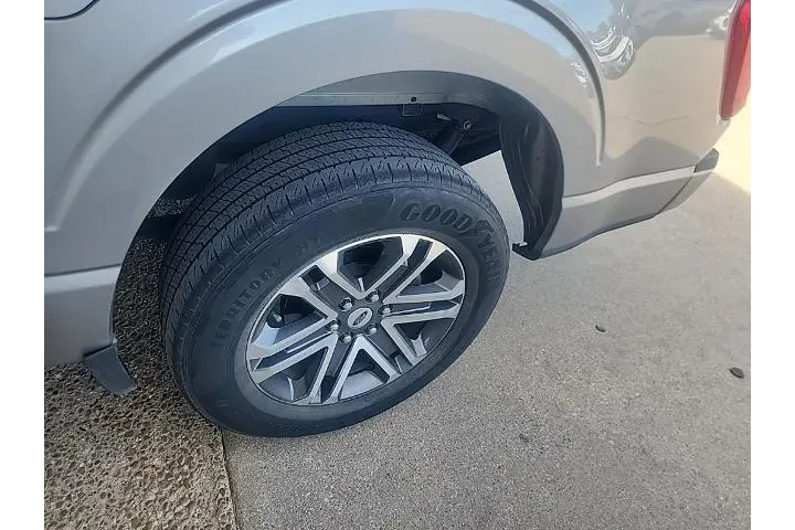 $24331 : Ford F-150 2022 4x2 XL 4dr S image 7