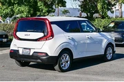 $13500 : Kia Soul 2022 LX 4dr Crossov thumbnail