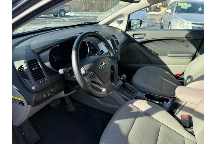 $11999 : 2015 Forte EX image 8