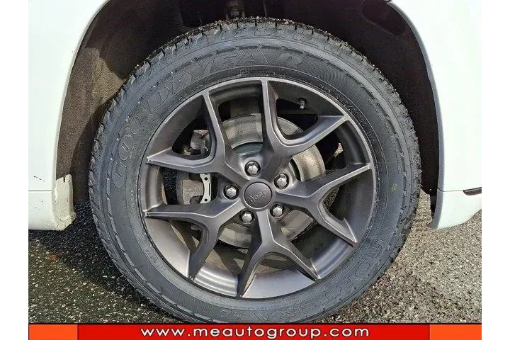 $24343 : Jeep Grand Cherokee 2020 4x4 image 5