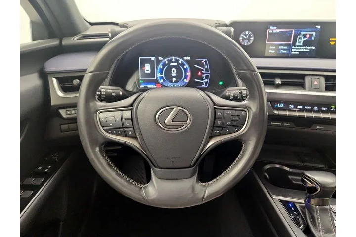 $25998 : Lexus UX 200 2020 4dr Crosso image 10