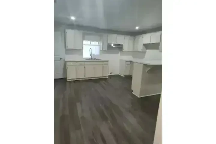 HUNTINGTON PARK RENTO CASA image 1