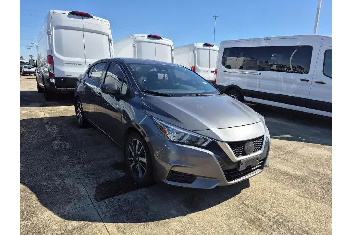 $12981 : Nissan Versa 2021 SV 4dr Sed image 2