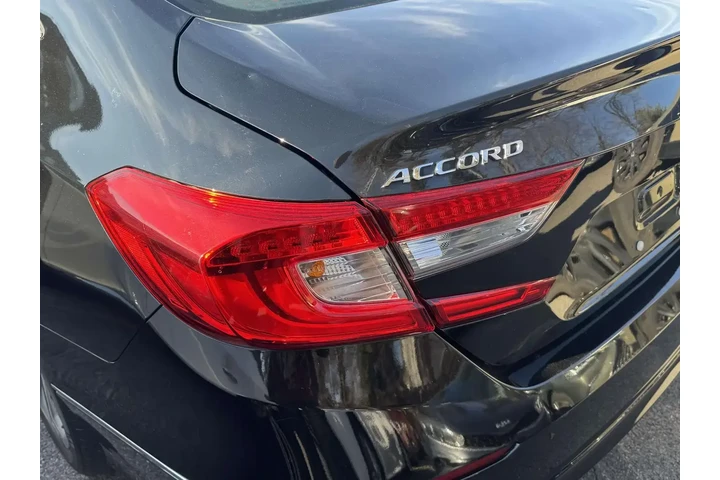 $19985 : Honda Accord 2019 EX 4dr Sed image 9