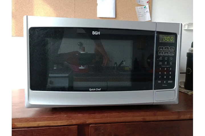 Microondas BGH QUICK CHEF image 7