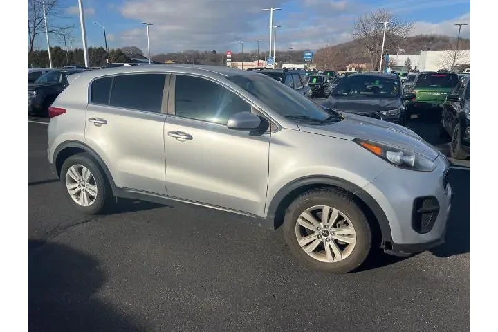 $8500 : Kia Sportage 2017 LX 4dr SUV image 3