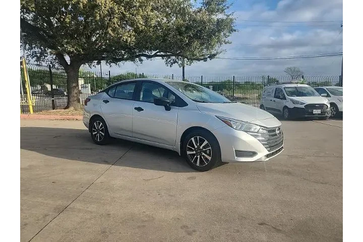 $17997 : Nissan Versa 2024 S 4dr Seda image 1