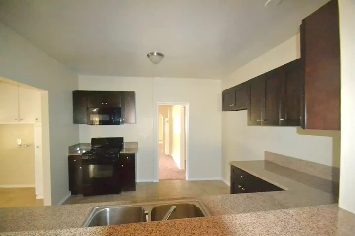 $2295 : Well finished accommodation image 5