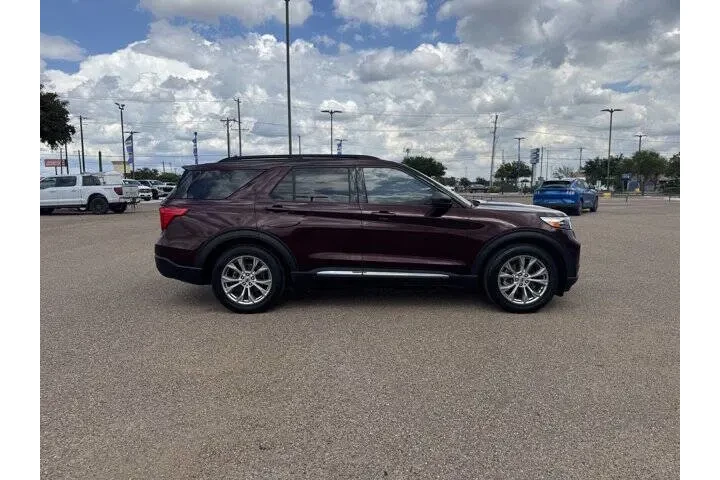 $27753 : 2022 Explorer XLT image 5