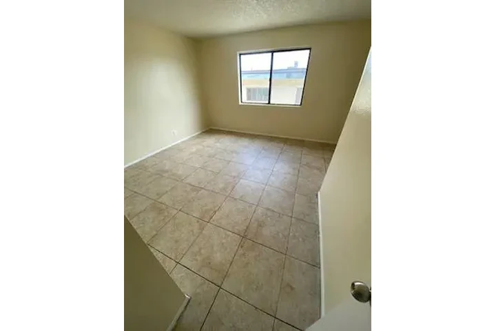 $2100 : 2BD IN HAWTHORNE!! $2100 image 4