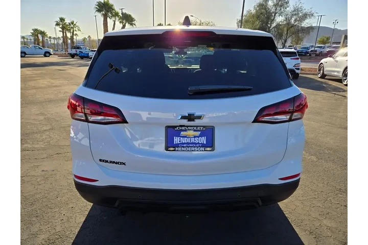 $23992 : Chevrolet Equinox 2024 LS 4d image 5