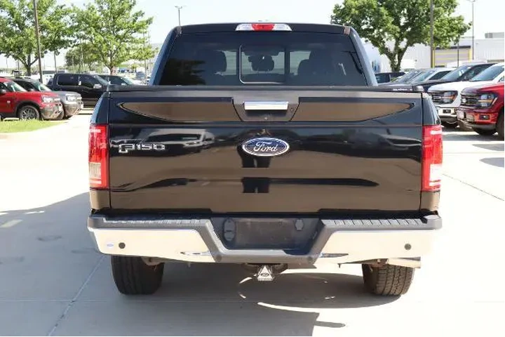 $17888 : Ford F-150 2016 4x4 Lariat 4 image 2