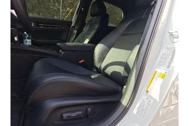 $29990 : Honda Civic Hybrid 2025 Spor image 9