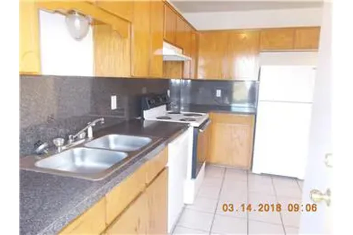 $800 : Rental property with 2 bedro image 4