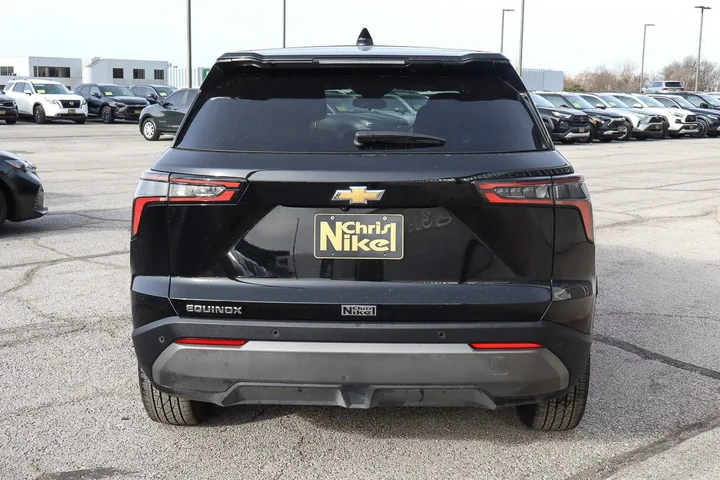 $23988 : 2025 Equinox FWD 4dr LT w/1LT image 5