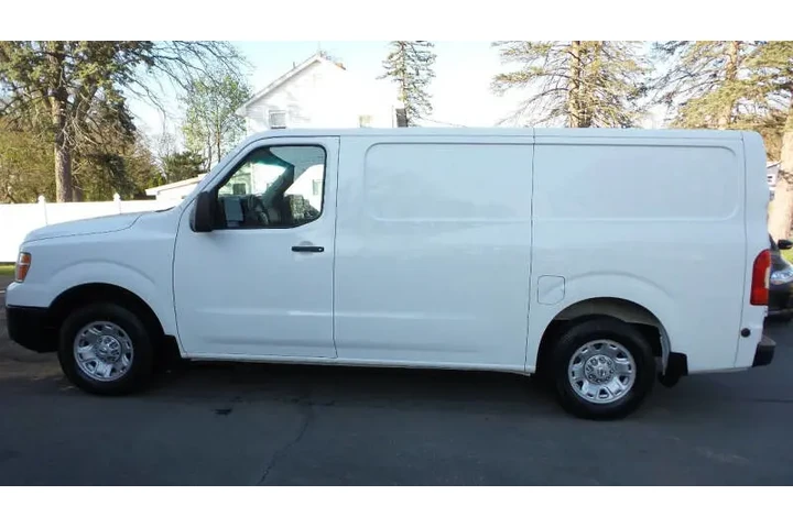 $16900 : 2019 NV 1500 SV image 5