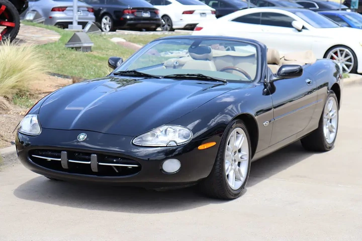 $17799 : 2002 XK8 LOW LOW MILES image 5