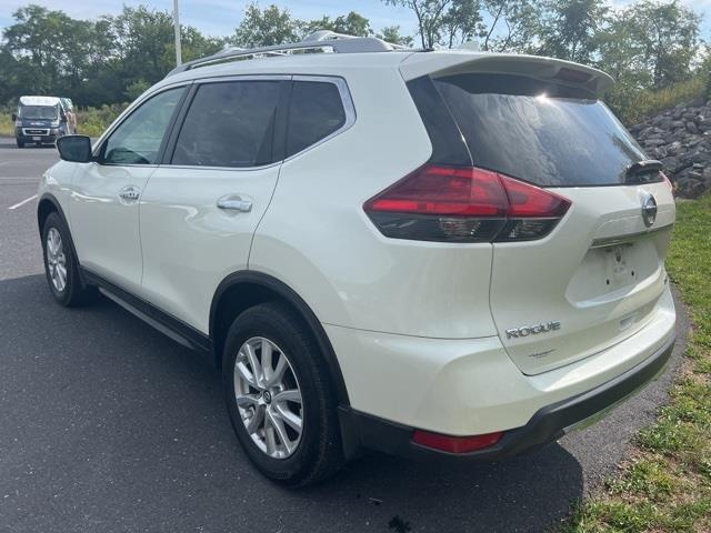 $16998 : PRE-OWNED 2017 NISSAN ROGUE SV image 6