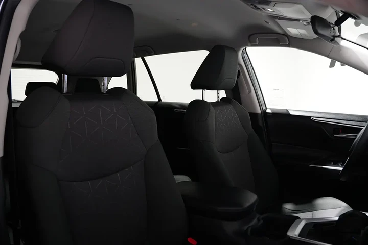 $25496 : 2023 RAV4 image 9