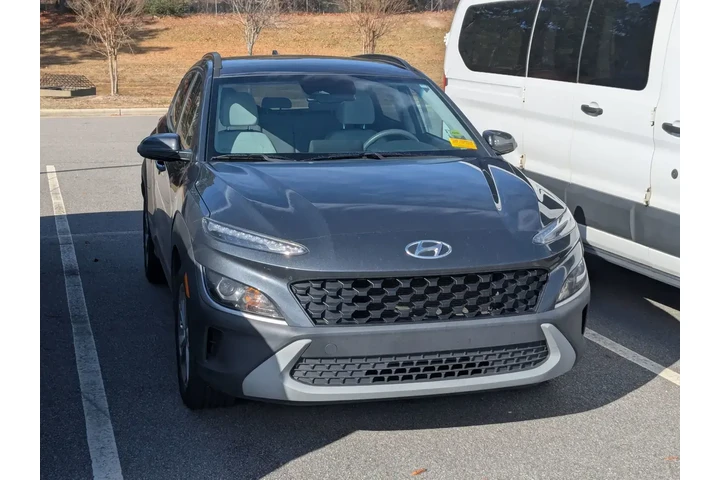 $17894 : Hyundai KONA 2022 SEL 4dr Cr image 1