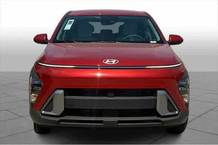 $22453 : Hyundai KONA 2025 SE 4dr Cro image 3