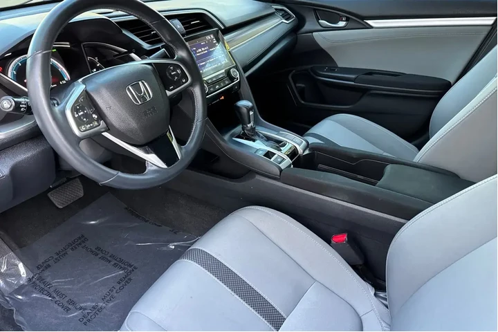 Honda Civic 2020 EX 4dr Seda image 9