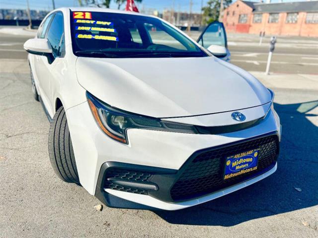 $23995 : 2021 Corolla SE image 1